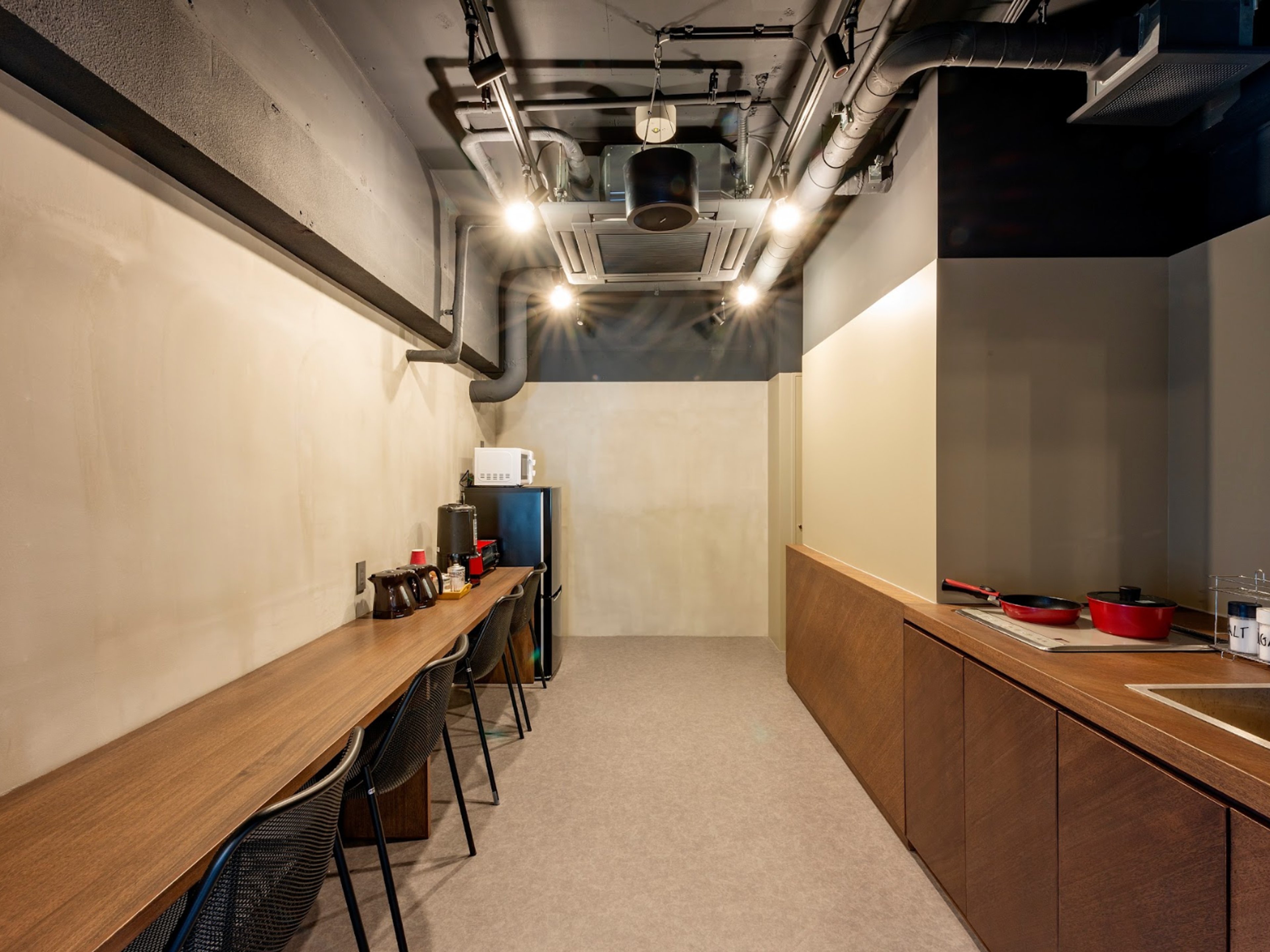 &AND HOSTEL MINAMISENJUのイメージ