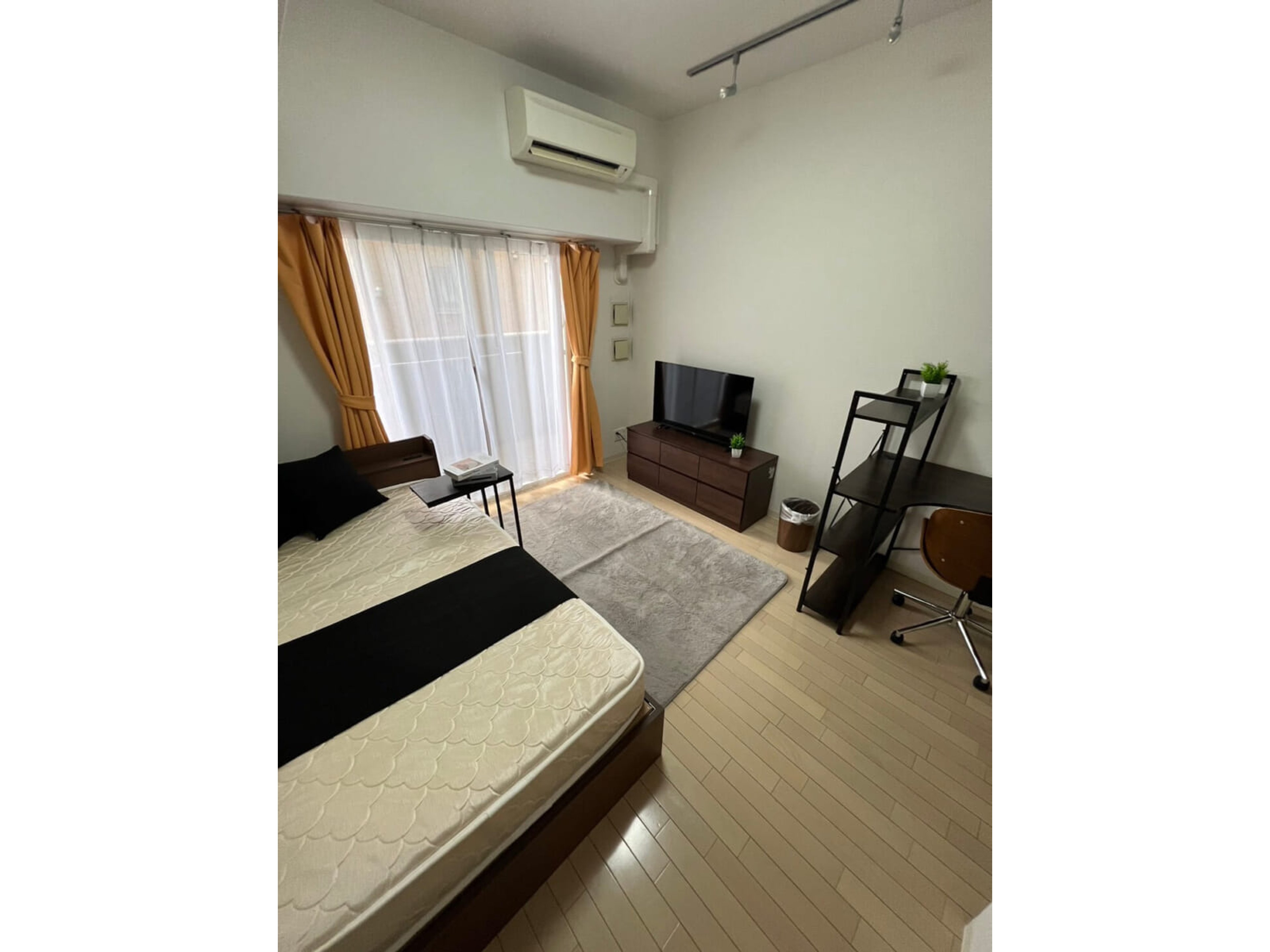 BraTToなんばパークス前のイメージ