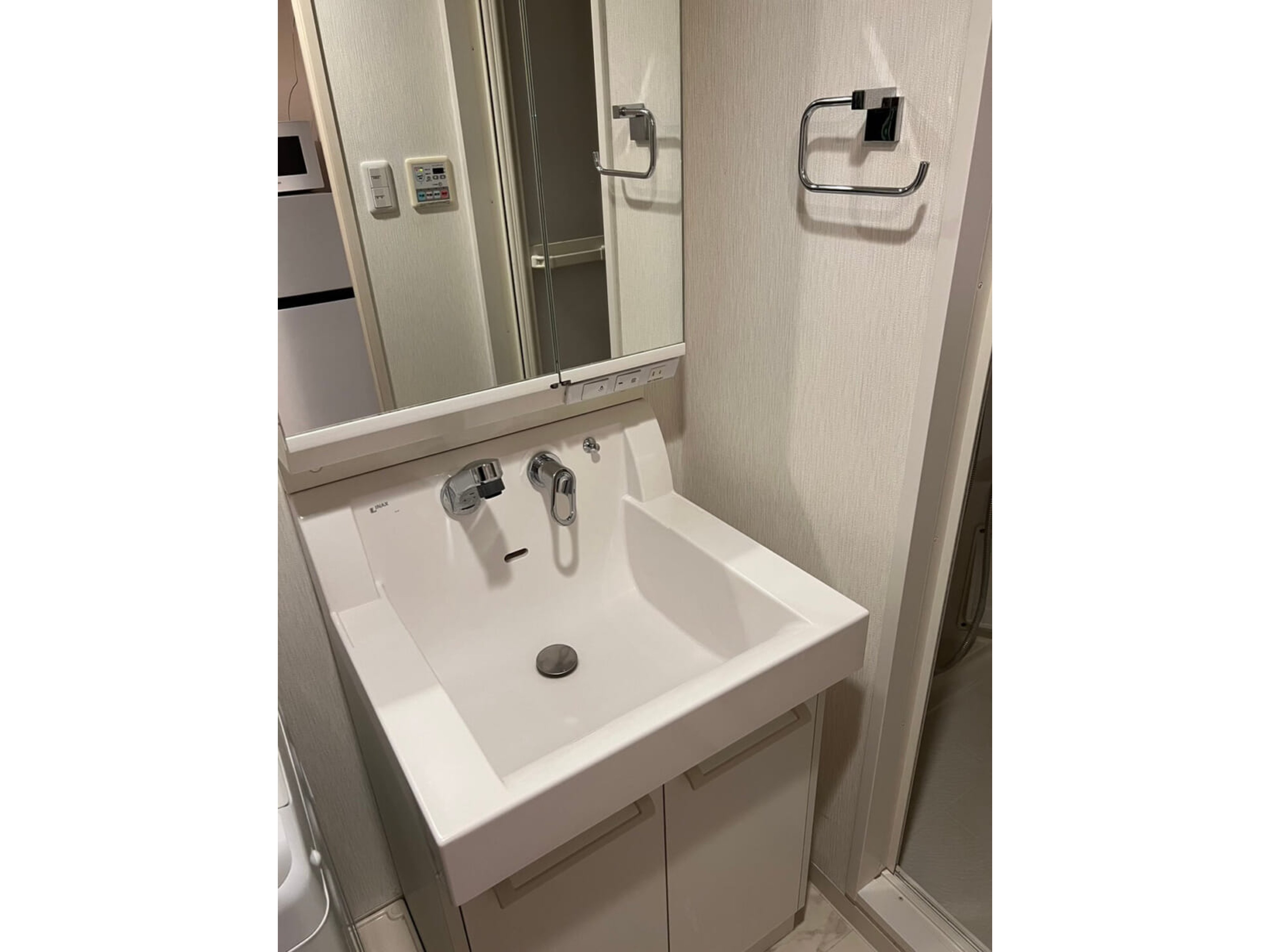 BraTToなんばパークス前のイメージ