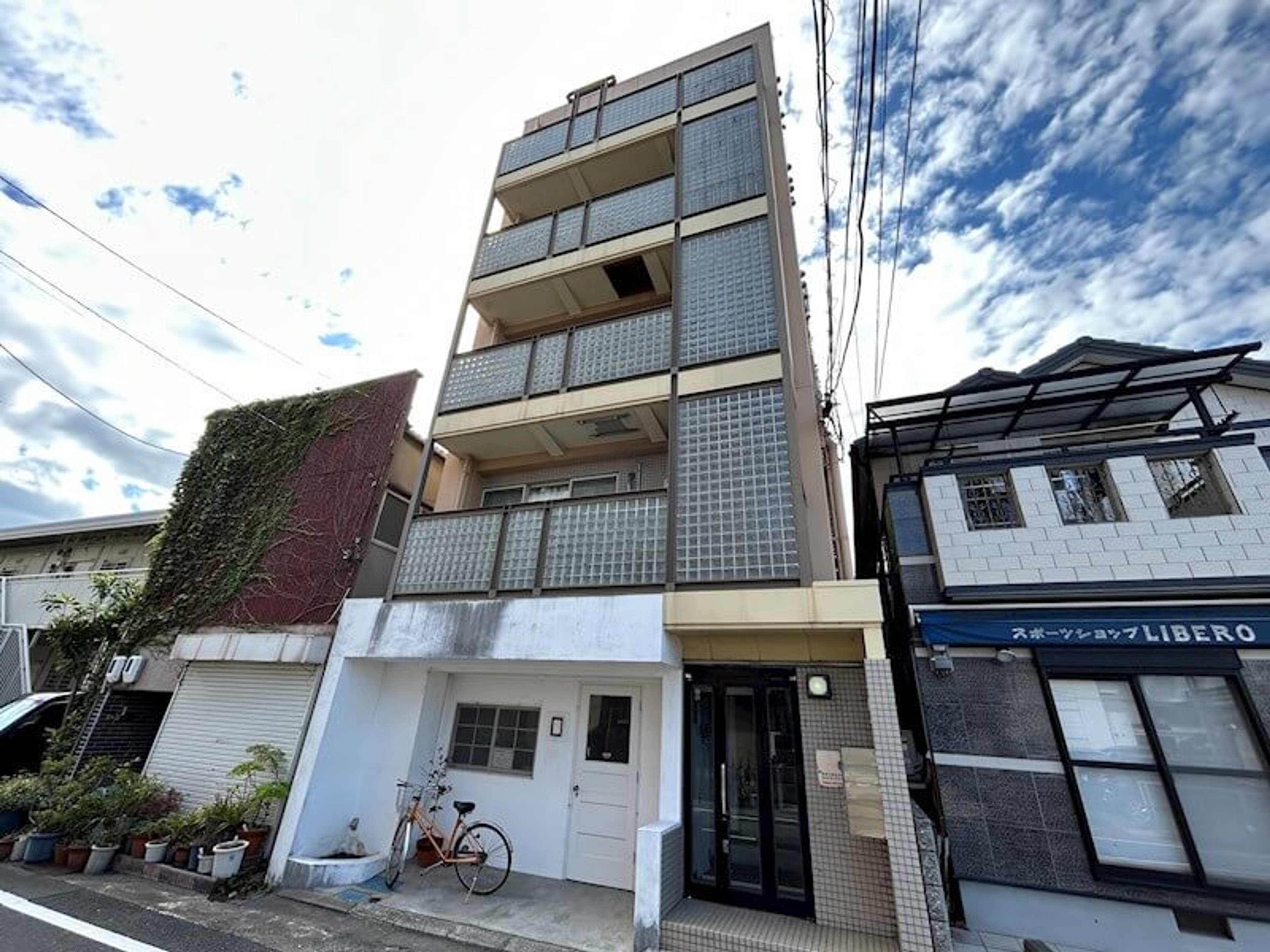 BraTTo伊丹フェリスのイメージ