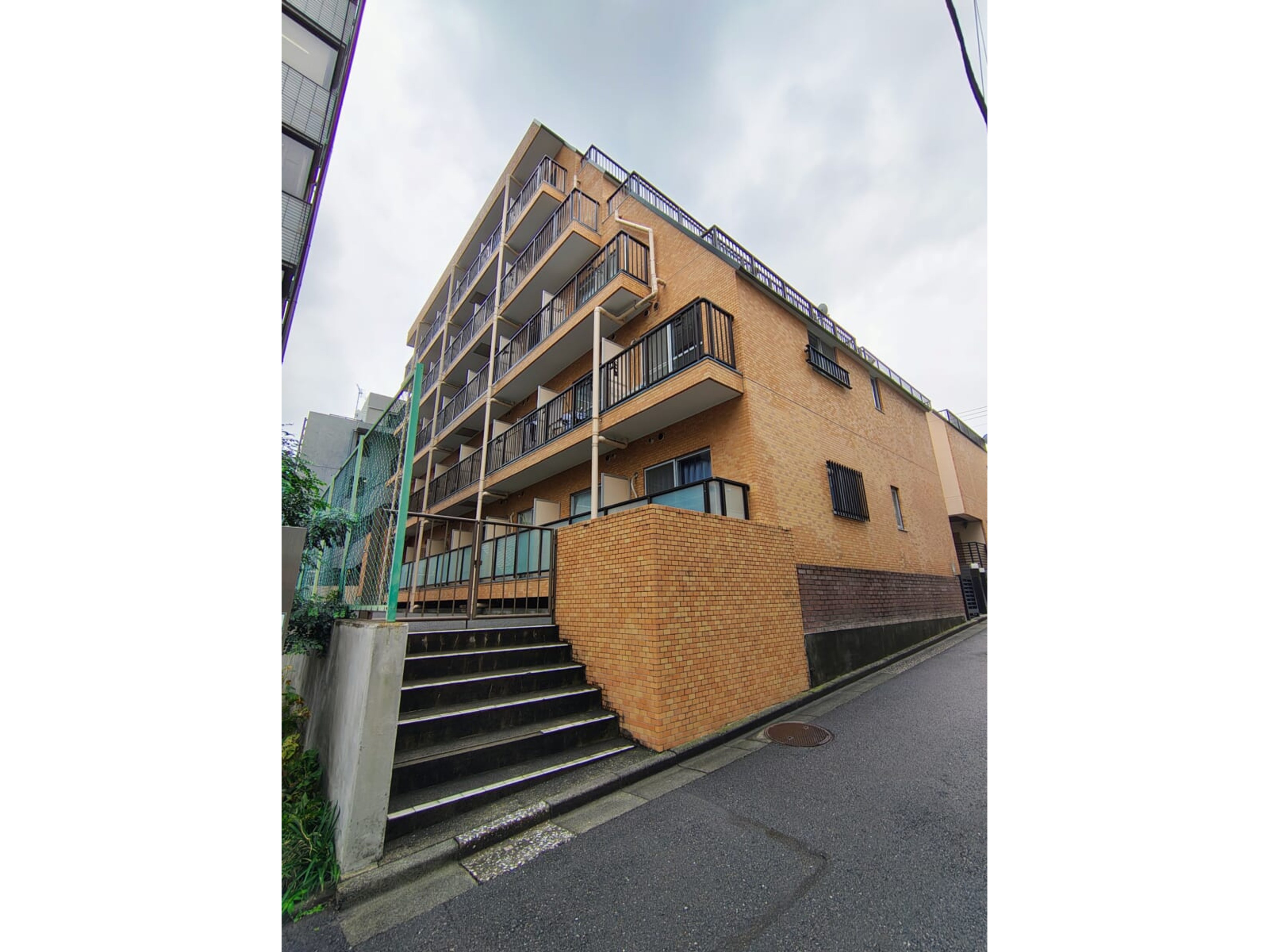 BraTTo西新宿第5のイメージ