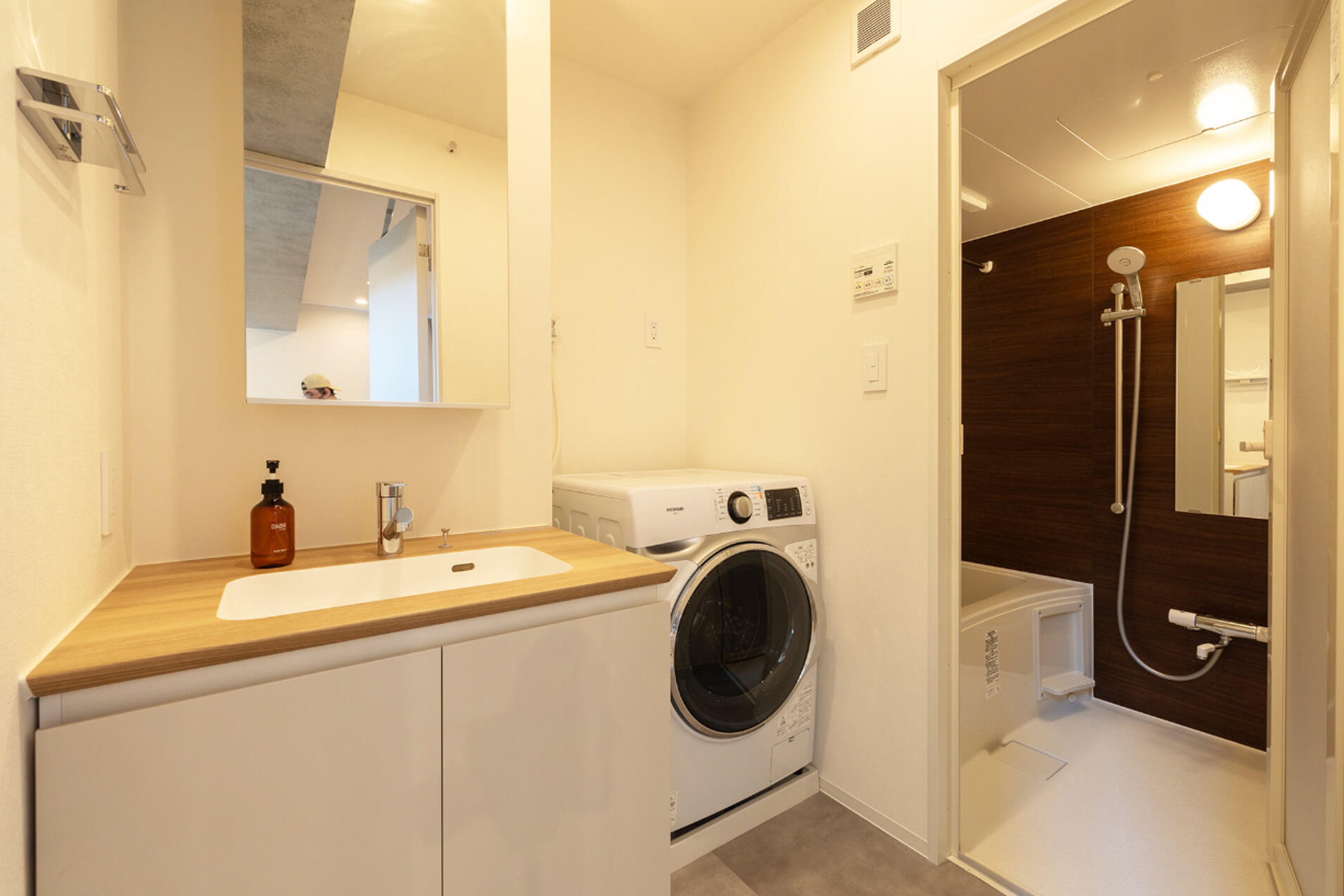 2BR Penthouse with Rooftop Terrace（2LDK）のイメージ