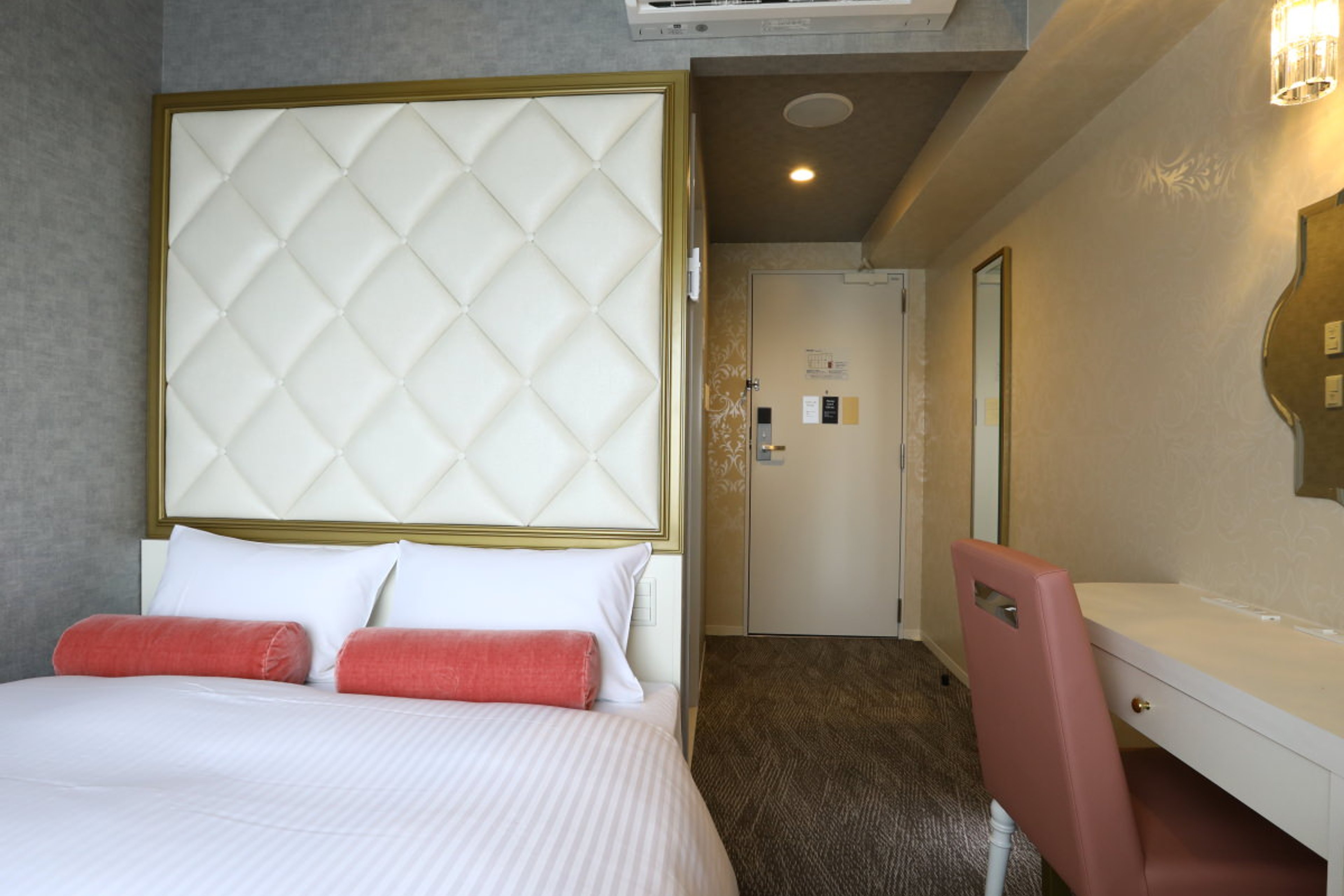 One Double Bed Room B(禁煙)のイメージ