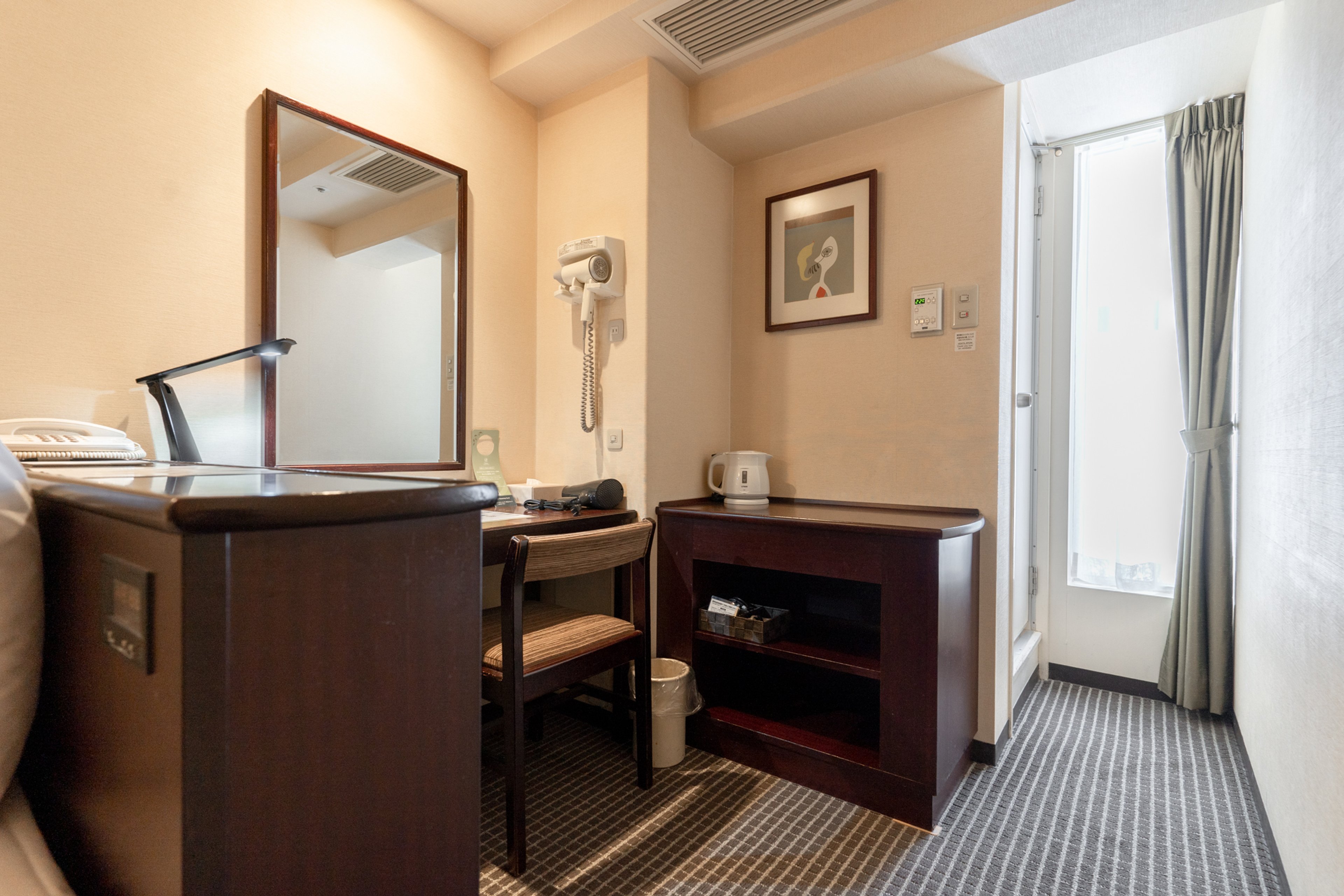 【12月のホテル暮らし】イーストタワーシングル(禁煙)のイメージ